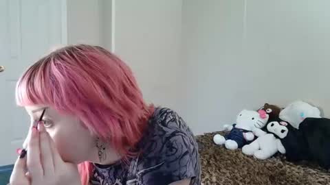 Snapshot of xluvamethystx chatting on 07/23/26, 12:13 cat 3 online show from 07/23/26, 12:13
