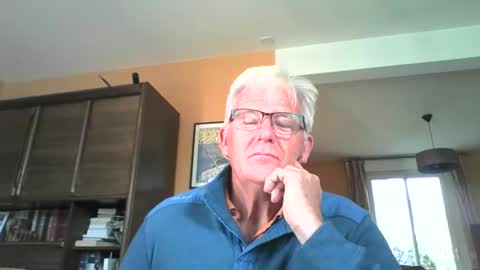 xmaeg3 online show from 09/23/25, 08:06