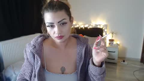 Snapshot of xmagic_pantherx chatting on 12/19/24, 09:49 Magic Panther online show from 12/19/24, 09:49