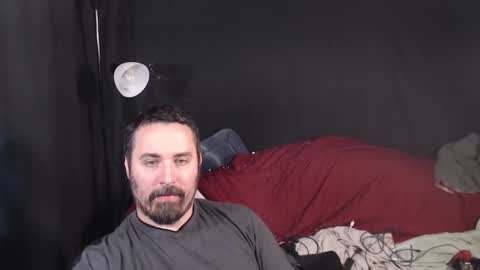 Snapshot of xmetalstudx chatting on 10/26/25, 08:04 MetalstudMaster online show from 10/26/25, 08:04