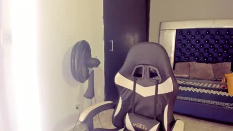 xmistresspervet online show from 09/13/25, 05:51