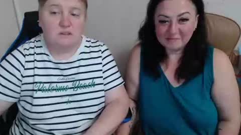 XMollyJaneX online show from 09/17/25, 05:47