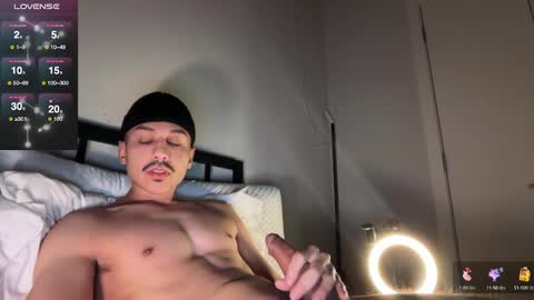 Snapshot of xmomentumx chatting on 09/21/25, 04:14 xmomentumx online show from 09/21/25, 04:14