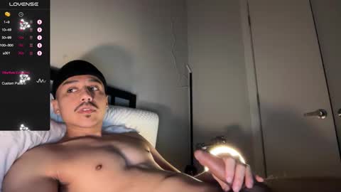 Snapshot of xmomentumx chatting on 11/24/25, 05:45 xmomentumx online show from 11/24/25, 05:45