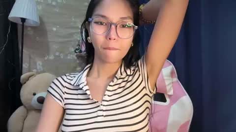 Snapshot of xmonica_cummerx chatting on 12/15/25, 09:57 Sweet Monica online show from 12/15/25, 09:57