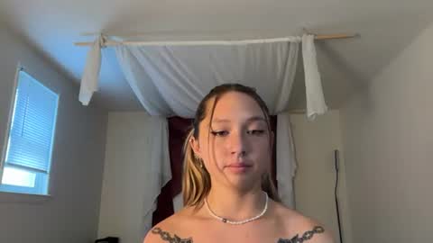 xo_valkyrie_xoxo online show from 07/18/26, 01:26