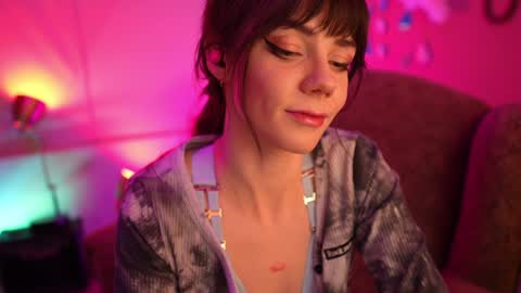 Bella Bondai online show from 12/11/24, 05:10