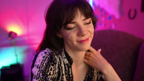 Bella Bondai online show from 12/15/24, 06:51