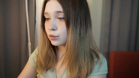 Snapshot of xohanna chatting on 11/20/25, 07:08 Milana online show from 11/20/25, 07:08