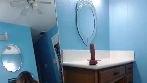 xoprettylittlepoisionxo online show from 10/02/25, 06:37