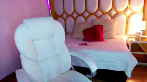 Katherine  Rose online show from 03/03/25, 12:58