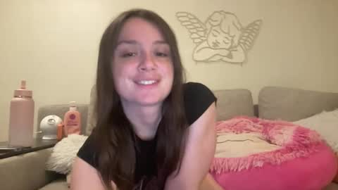 Snapshot of xoxo_roseee chatting on 05/27/26, 03:36 xoxo rosee online show from 05/27/26, 03:36