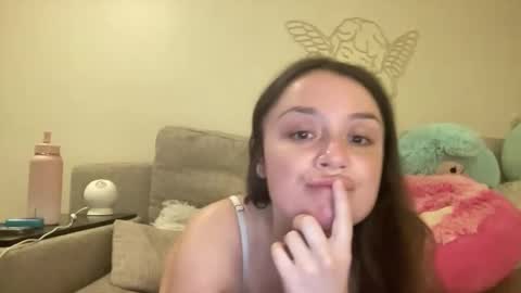 Snapshot of xoxo_roseee chatting on 05/29/26, 03:37 xoxo rosee online show from 05/29/26, 03:37