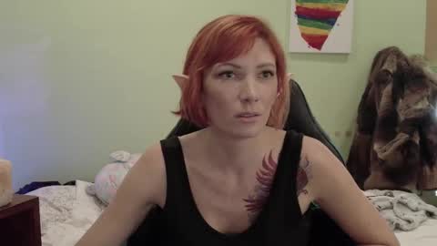 xpbunni online show from 11/11/25, 08:20