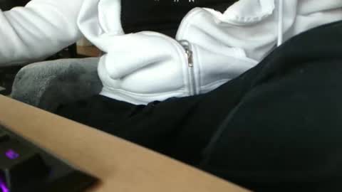 Snapshot of xpeep_show chatting on 12/21/25, 10:50 Heavenly Star online show from 12/21/25, 10:50