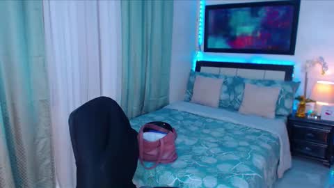 Snapshot of xplaymateamandax chatting on 01/21/25, 07:58 amanda online show from 01/21/25, 07:58