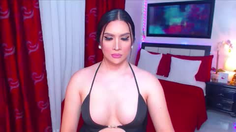 Snapshot of xplaymateamandax chatting on 10/02/25, 03:46 amanda online show from 10/02/25, 03:46