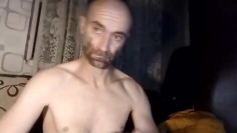 Snapshot of xploid1982 chatting on 11/19/25, 01:16 xploid1982 online show from 11/19/25, 01:16