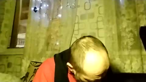 Snapshot of xploid1982 chatting on 12/05/25, 04:21 xploid1982 online show from 12/05/25, 04:21