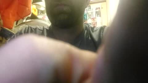 Snapshot of xploringus1 chatting on 10/29/25, 09:33 Xploringus online show from 10/29/25, 09:33