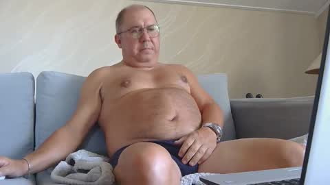 xrap online show from 09/15/25, 02:28