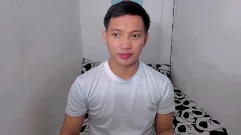 xsebastian19 online show from 01/03/25, 11:01