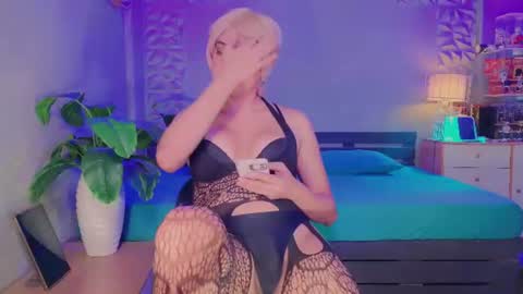 Michelle online show from 07/18/26, 09:02