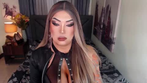 Cattaleya online show from 01/14/25, 10:12