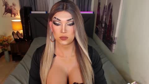 Cattaleya online show from 02/02/25, 02:27