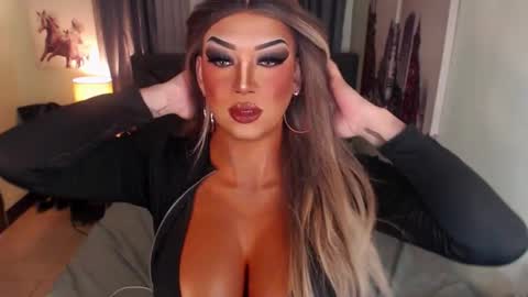 Cattaleya online show from 03/11/25, 02:32