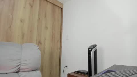 Snapshot of xspecialroomx chatting on 01/09/26, 01:47 Hellen Sofia instagram hellen5546 online show from 01/09/26, 01:47