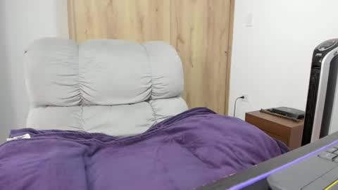 Snapshot of xspecialroomx chatting on 02/24/26, 02:15 Hellen Sofia instagram hellen5546 online show from 02/24/26, 02:15