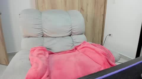 Hellen Sofia instagram hellen5546 online show from 04/29/26, 01:37
