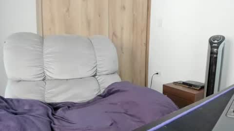 Hellen Sofia instagram hellen5546 online show from 06/25/26, 01:15