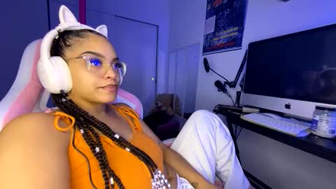 xStarGazingx online show from 12/05/25, 02:31