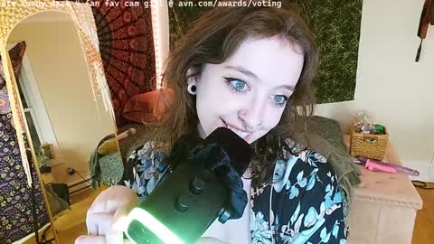 Sunny Daze online show from 01/01/25, 04:18