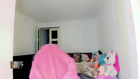 Femboy Exotic online show from 01/19/25, 04:12