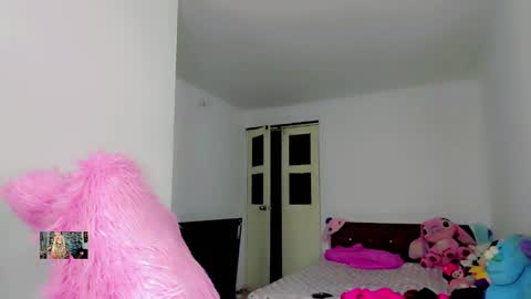 Femboy Exotic online show from 02/06/25, 07:56
