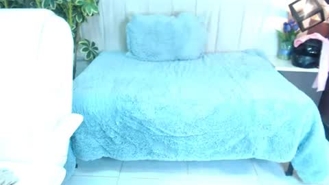 xtinarave online show from 06/11/26, 08:18