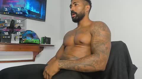 Snapshot of xtipp3r chatting on 11/20/25, 12:05 Stipp3r online show from 11/20/25, 12:05