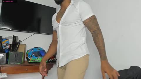 Snapshot of xtipp3r chatting on 01/05/26, 05:27 Stipp3r online show from 01/05/26, 05:27