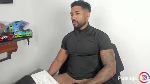 Snapshot of xtipp3r chatting on 03/11/26, 11:49 Stipp3r online show from 03/11/26, 11:49