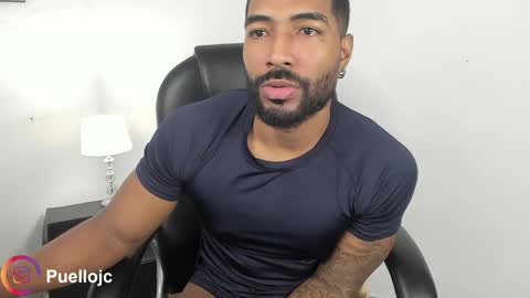 Snapshot of xtipp3r chatting on 04/15/26, 10:11 Stipp3r online show from 04/15/26, 10:11
