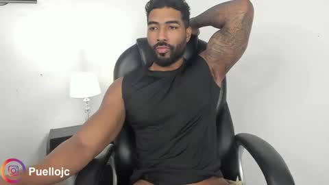 Snapshot of xtipp3r chatting on 04/28/26, 12:32 Stipp3r online show from 04/28/26, 12:32