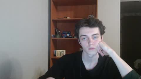 traqqq online show from 11/21/25, 07:56