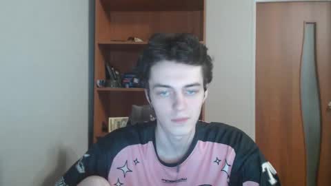 traqqq online show from 11/24/25, 07:24