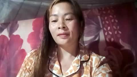 xuxulove00 online show from 09/15/25, 11:32