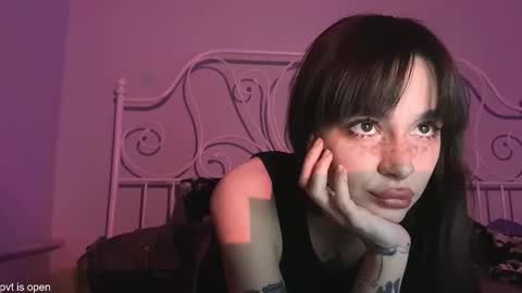 Snapshot of xx_lily chatting on 01/07/26, 07:49 Lily online show from 01/07/26, 07:49