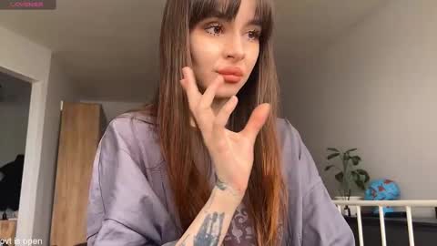 Snapshot of xx_lily chatting on 03/04/26, 11:49 Lily online show from 03/04/26, 11:49