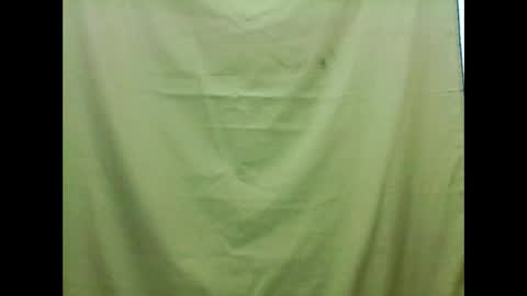 Snapshot of xx_winwin_xx chatting on 10/09/25, 01:25 Mariel online show from 10/09/25, 01:25